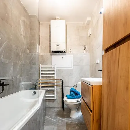 Mojmirova Center * Košice