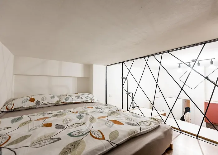 Apartamento Mojmirova Center