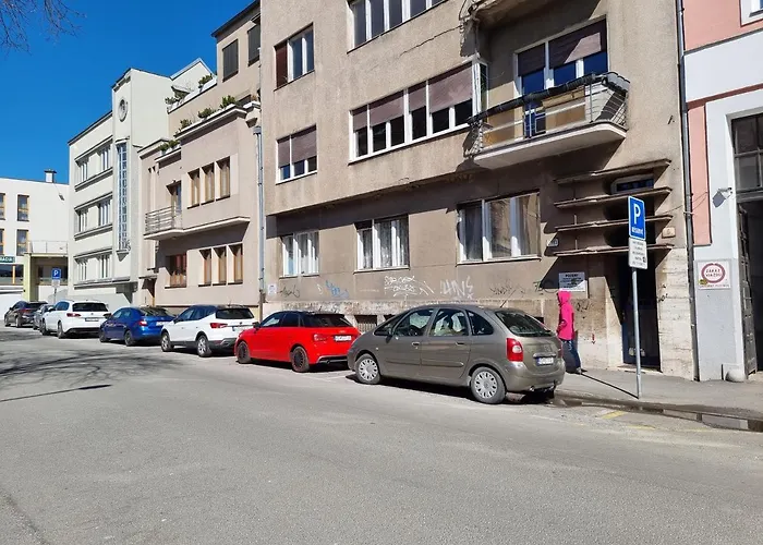 Mojmirova Center Apartmán